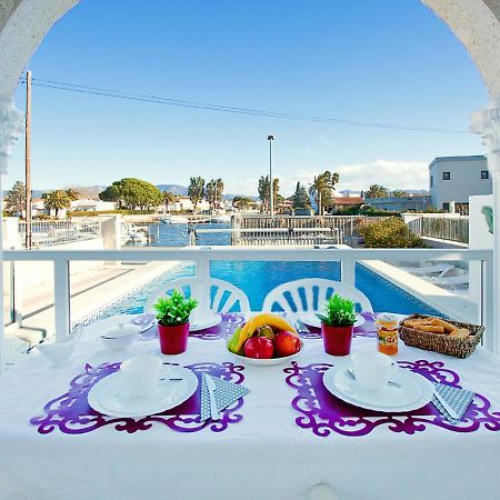 Holiday Home Requesens Canal Емпуріабрава Екстер'єр фото